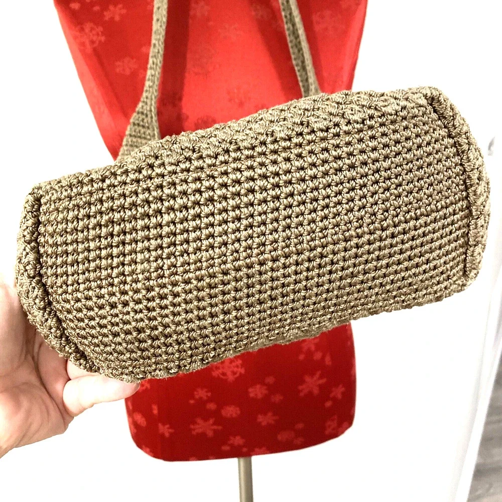 The Sak Crochet Shoulderbag Purse Macrame Classic Hippie Chic Everyday Bag Taupe